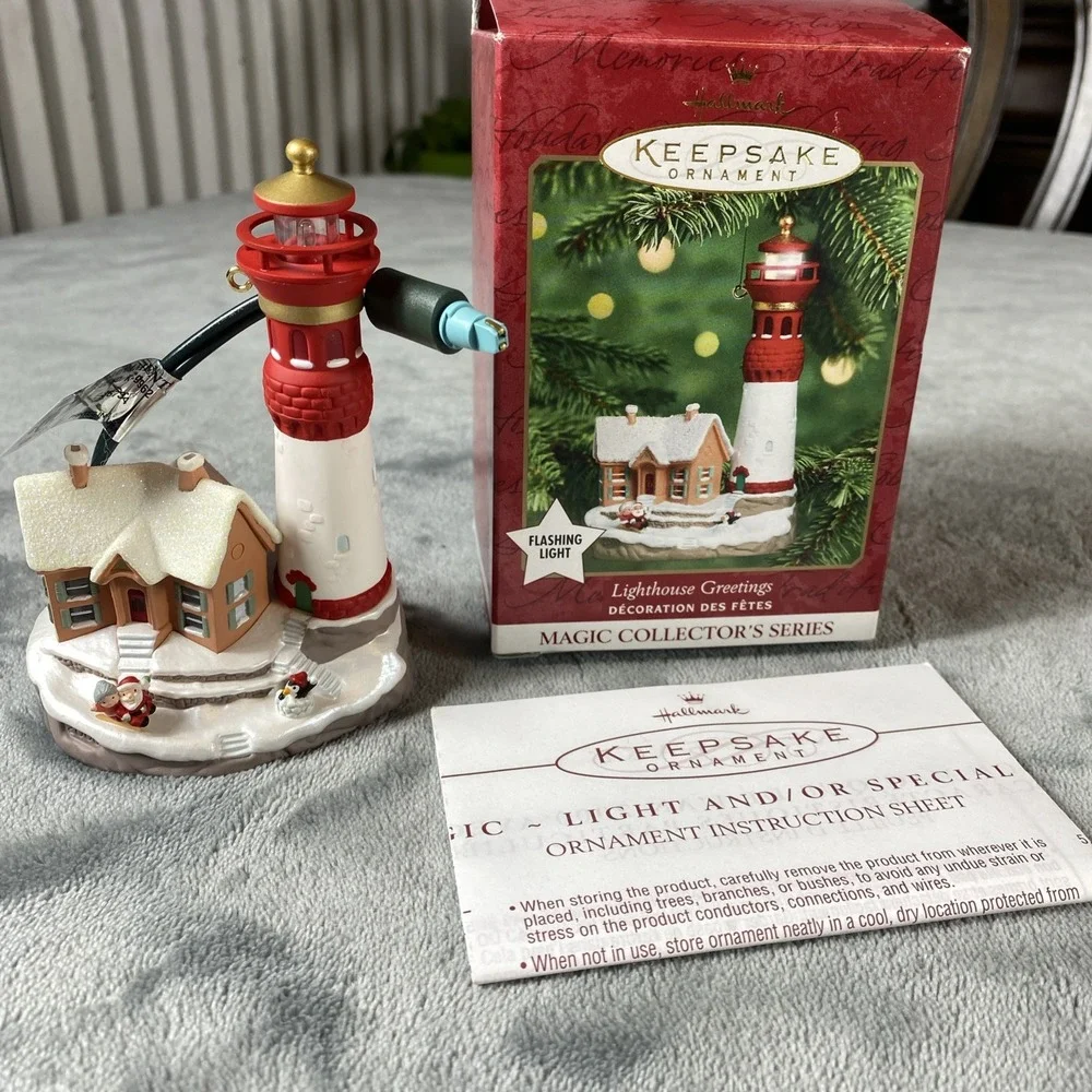Hallmark 2000 Lighthouse Greetings #4 in Series Magic Light Keepsake Xmas